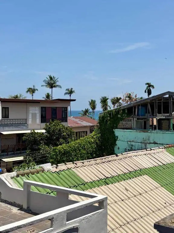 Exterior buildings and greenery at Apple House Koh Tao